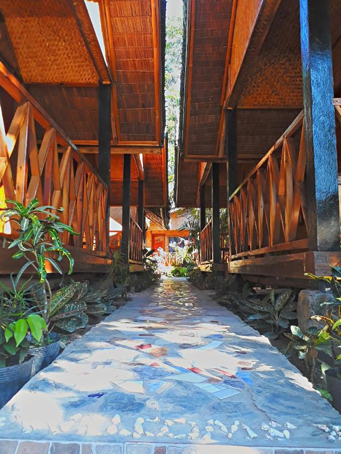 Castaway Native Huts Lägenhet San Vicente  Exteriör bild