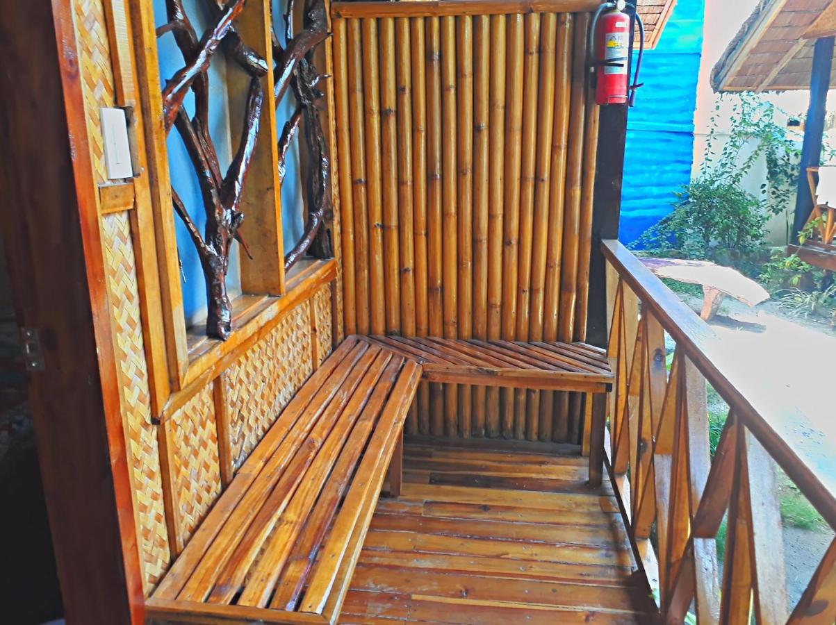 Castaway Native Huts Lägenhet San Vicente  Exteriör bild